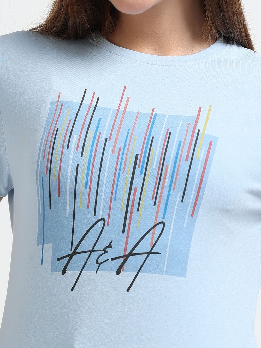 Womens Modern Geometric Line Graphic T-Shirt – Light Blue
