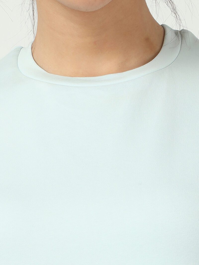 Round Neck Organic Cotton Crop Tee with Short Sleeves